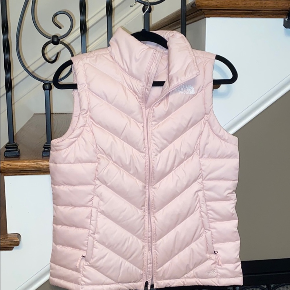 NWOT North face women’s light pink vest